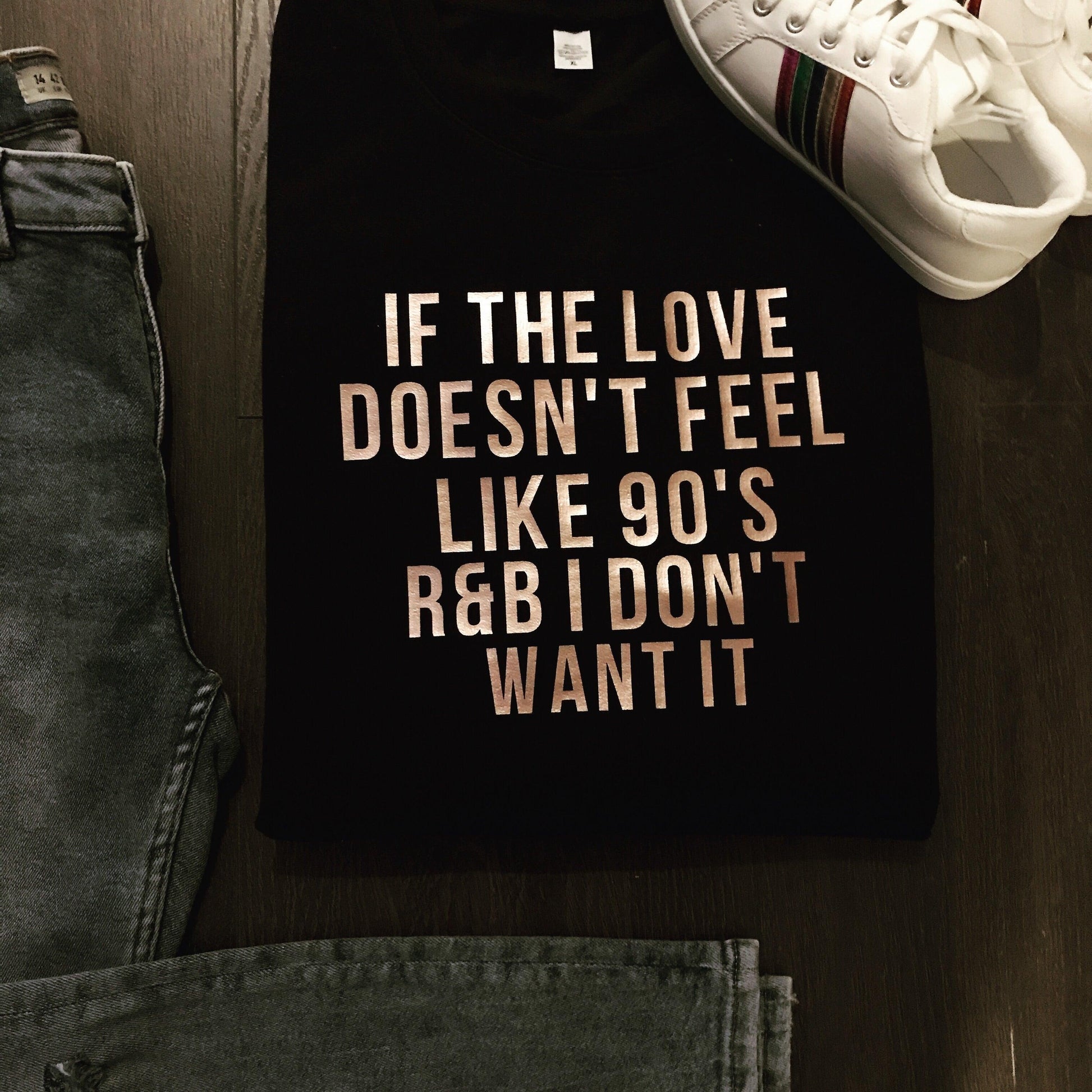 90s LOVE SWEATER